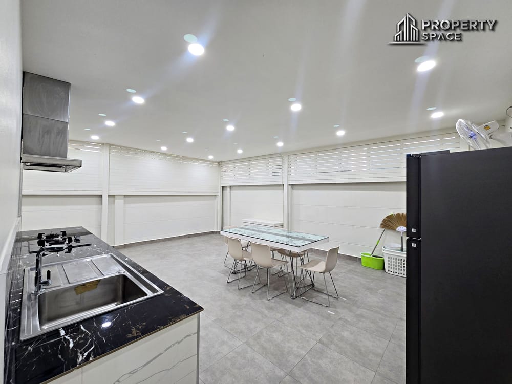 Modern Luxury 4 Bedroom Villa In Khao Talo Pattaya For Rent Image 11