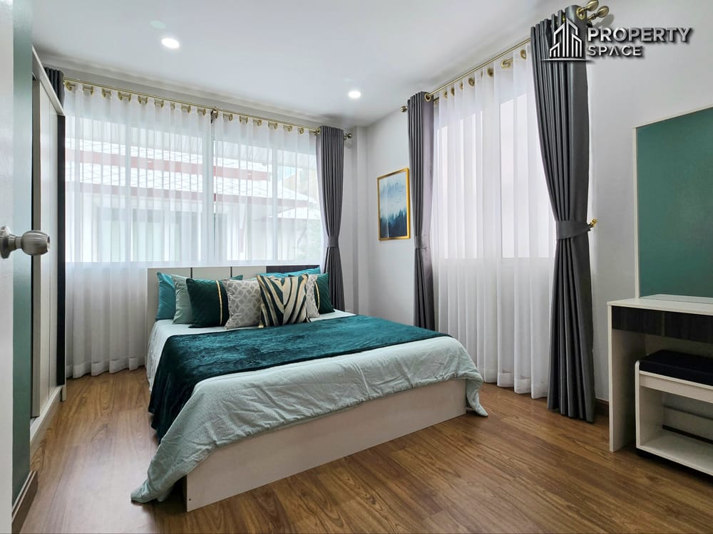 Modern Luxury 4 Bedroom Villa In Khao Talo Pattaya For Rent Image 31