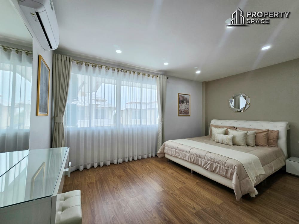 Modern Luxury 4 Bedroom Villa In Khao Talo Pattaya For Rent Image 27