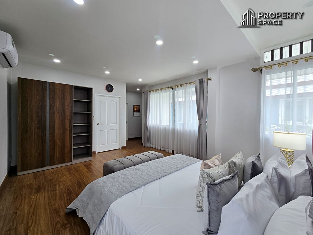 Modern Luxury 4 Bedroom Villa In Khao Talo Pattaya For Rent Image 23