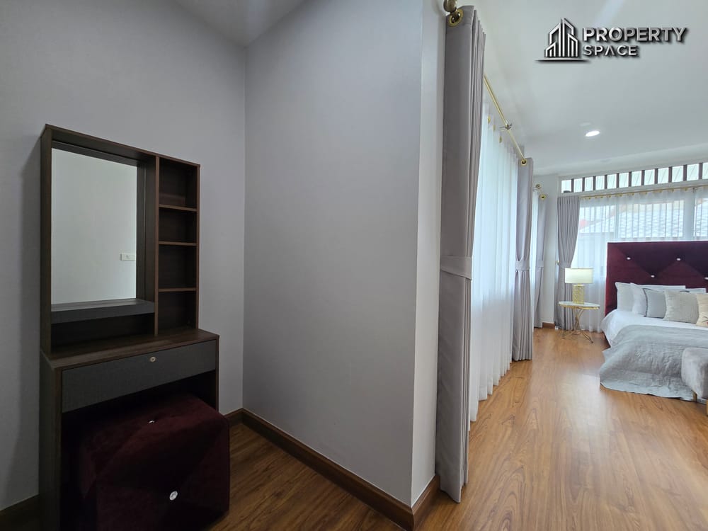 Modern Luxury 4 Bedroom Villa In Khao Talo Pattaya For Rent Image 25