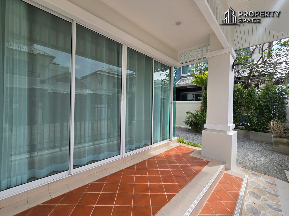Modern Luxury 4 Bedroom Villa In Khao Talo Pattaya For Rent Image 39