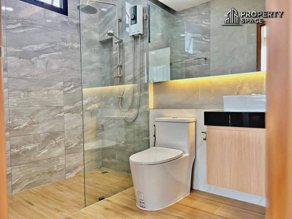 Brand New 4 Bedroom Pool Villa In Huay Yai For Sale  Image 14