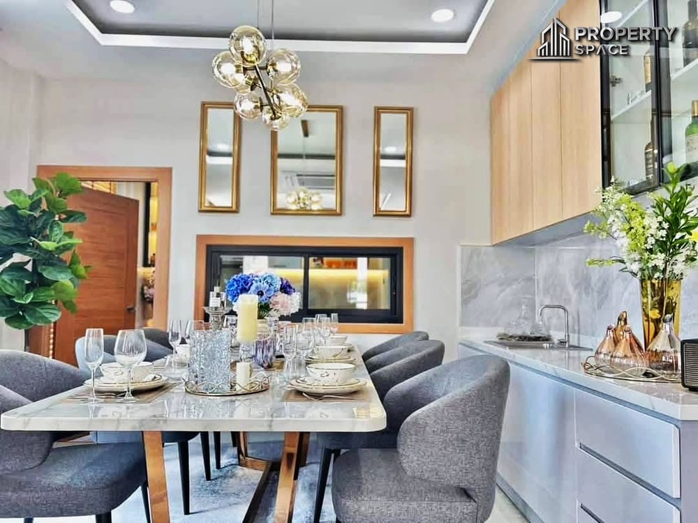 Brand New 4 Bedroom Pool Villa In Huay Yai For Sale  Image 11