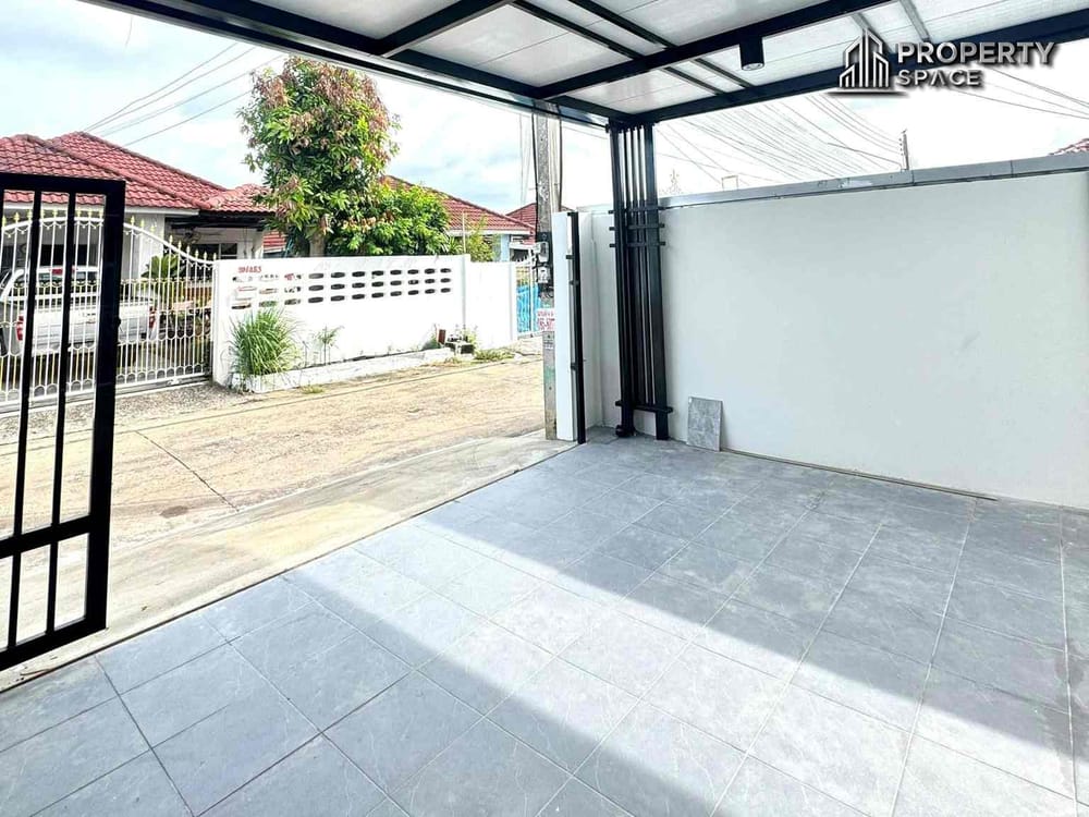 Brand New Modern 3 Bedroom House In East Pattaya For Sale Image 14