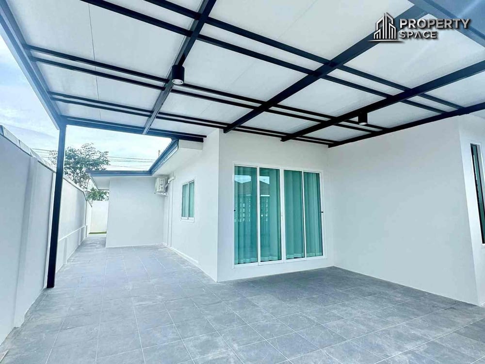 Brand New Modern 3 Bedroom House In East Pattaya For Sale Image 27