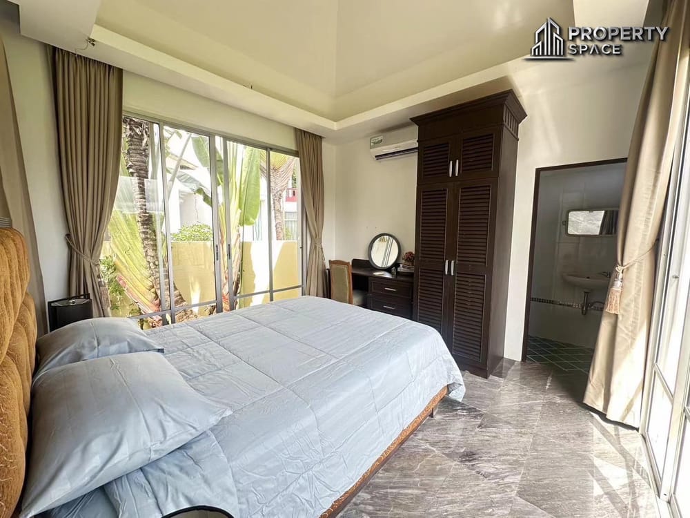 4 Bedroom Pool Villa In Nagawari Village Na Jomtien For Sale Image 6