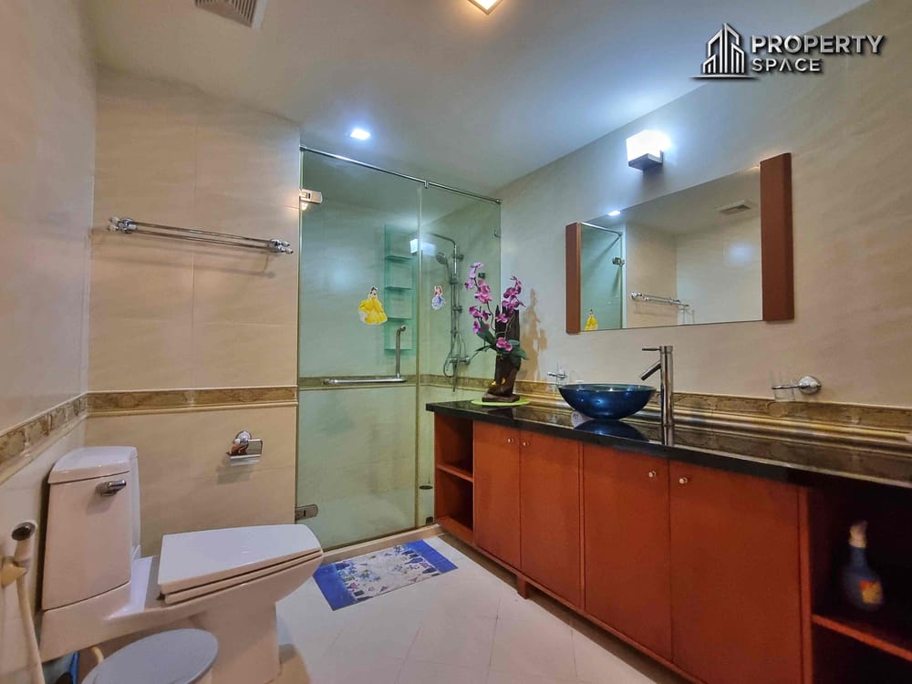 Spacious 3 Bedroom In City Garden Central Pattaya Condo For Sale And Rent Image 21