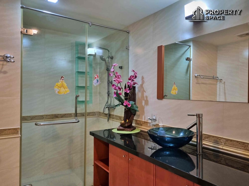 Spacious 3 Bedroom In City Garden Central Pattaya Condo For Sale And Rent Image 22