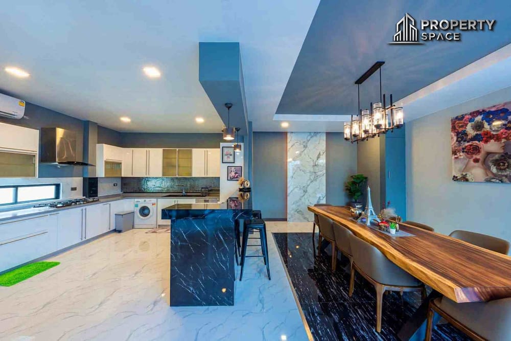 5 Bedroom Luxury Modern Pool Villa In South Pattaya For Rent Image 8