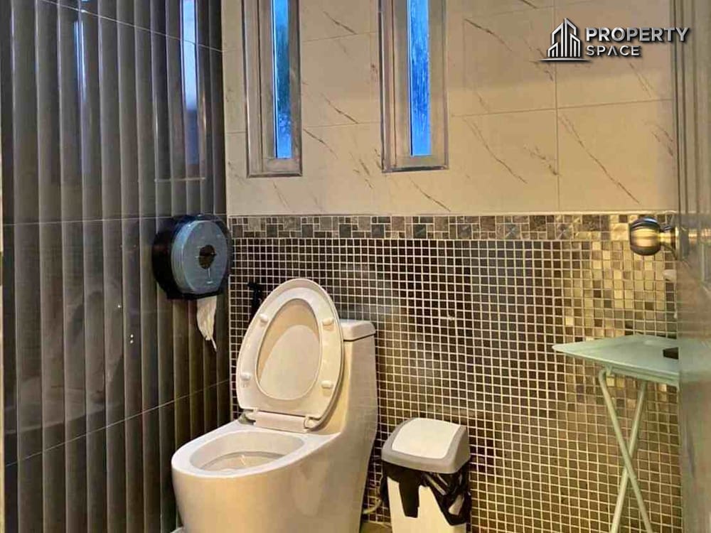 5 Bedroom Luxury Modern Pool Villa In South Pattaya For Rent Image 18