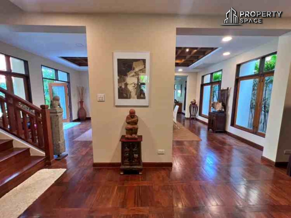  4 Bedroom Pool Villa In View Talay Marina Na Jomtien For Sale Image 10