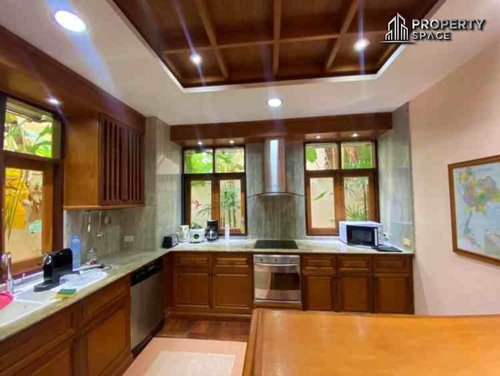  4 Bedroom Pool Villa In View Talay Marina Na Jomtien For Sale Image 12