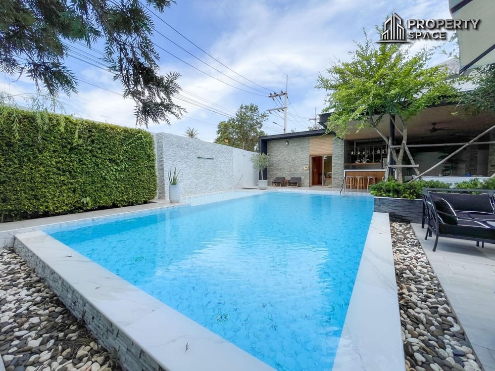  Luxurious 4 Bedroom Pool Villa In Patta Prime Near Regent International School For Sale Image 4