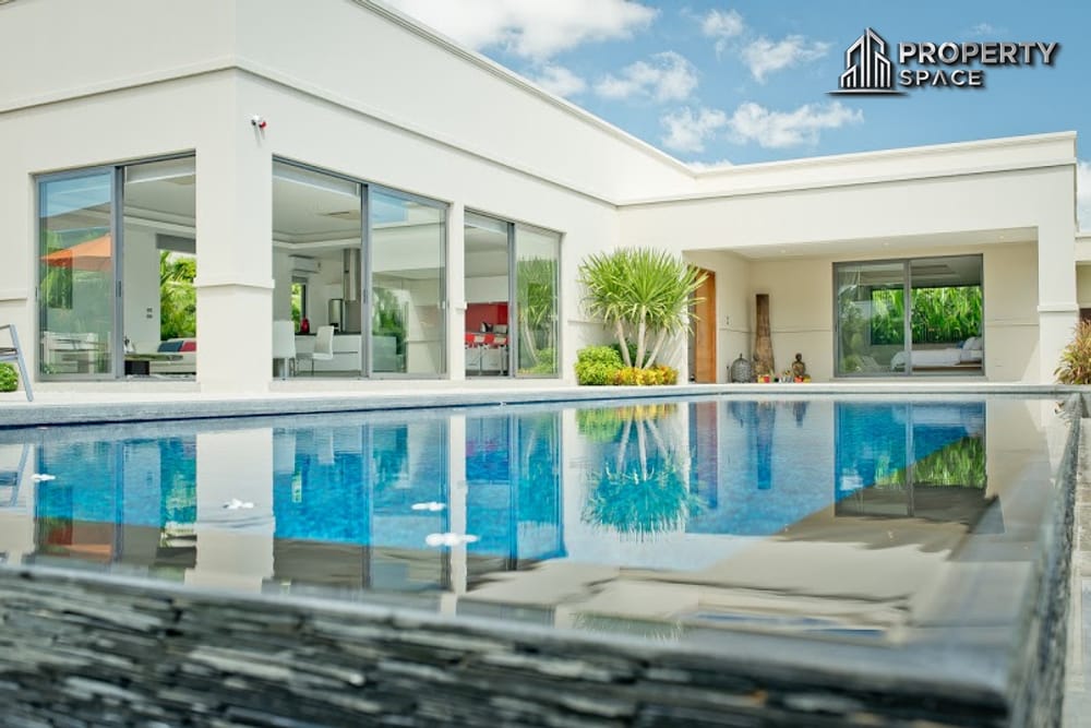 Luxury Modern 4 Bedrooms Pool Villa In Vineyard Pattaya For Sale And For Rent Image 3