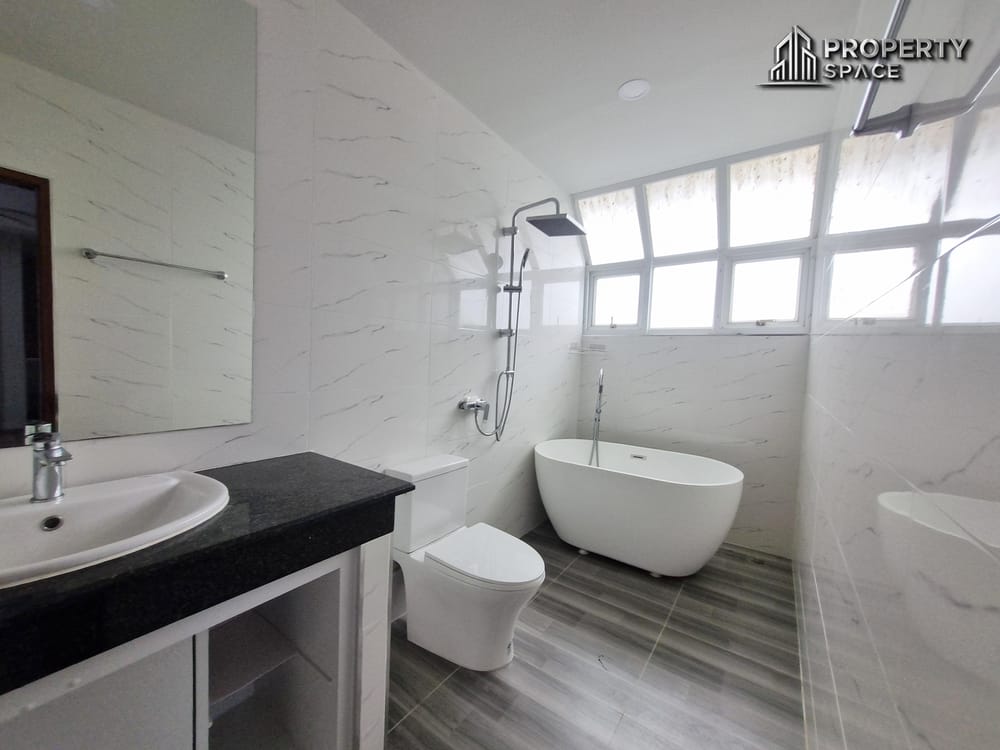 3 Bedroom Pool Villa In Suk Aim Garden Pattaya For Sale And Rent Image 13