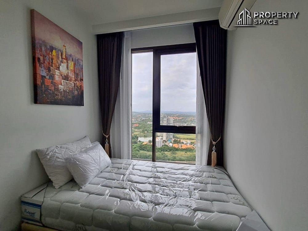 2 Bedroom Sea View In Aeras Beachfront Jomtien Condo For Sale Image 16