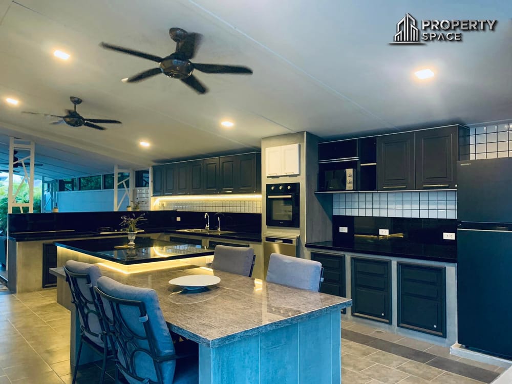 Modern 3 Bedroom Pool Villa In Panalee Bana Pattaya For Rent  Image 19