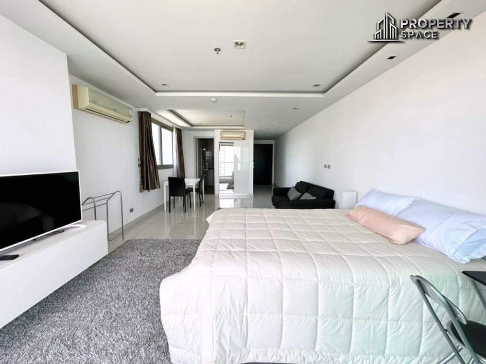 Sea View Studio In Wongamat Tower Condo For Sale Image 7