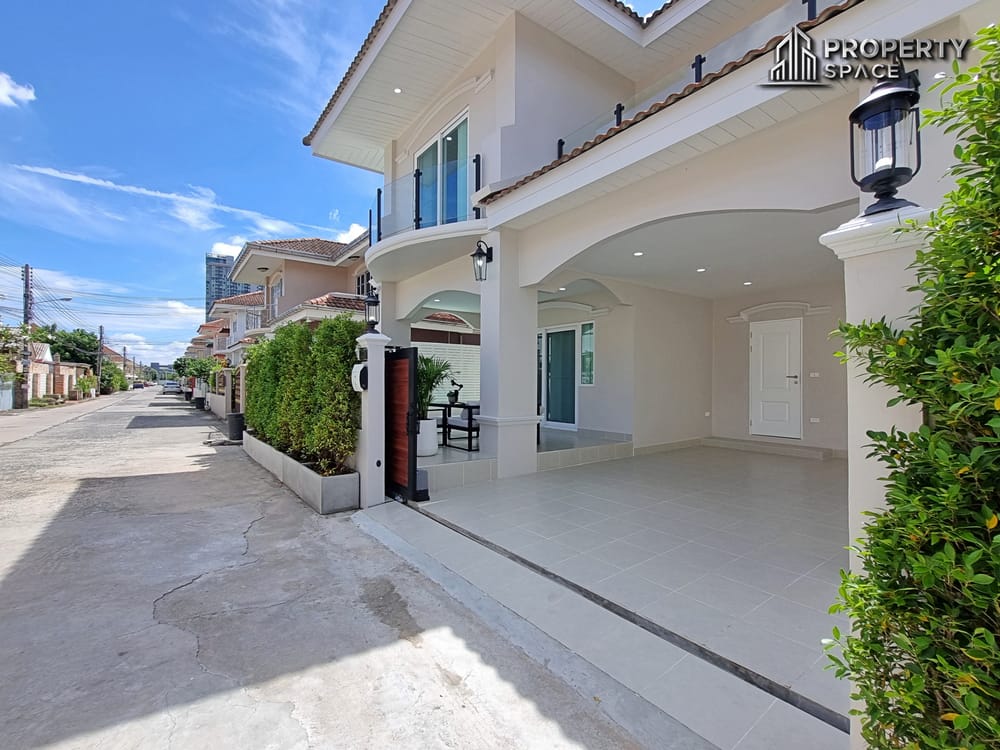 Modern 4 Bedroom Pool Villa In North Pattaya For Sale  Image 59