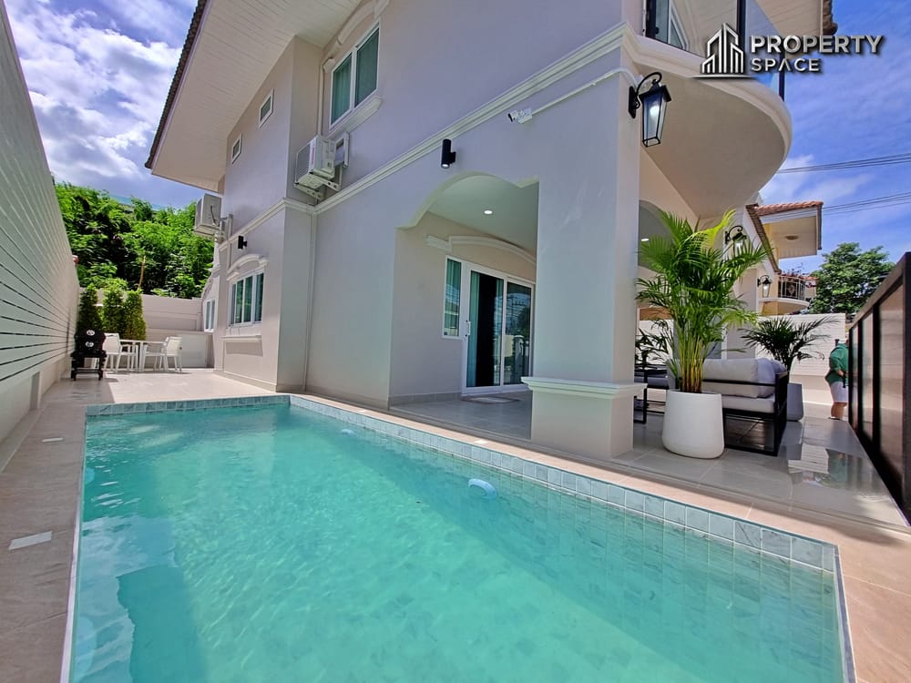 Modern 4 Bedroom Pool Villa In North Pattaya For Sale  Image 1