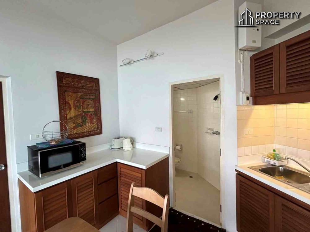 Sea View 2 Bedroom In Wongamat Tower Condo For Rent Image 5