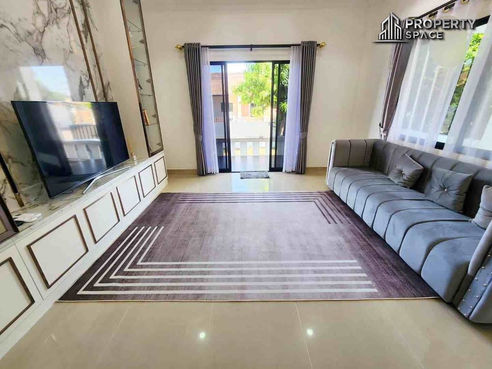 Modern 3 Bedroom House In East Pattaya For Rent Image 5