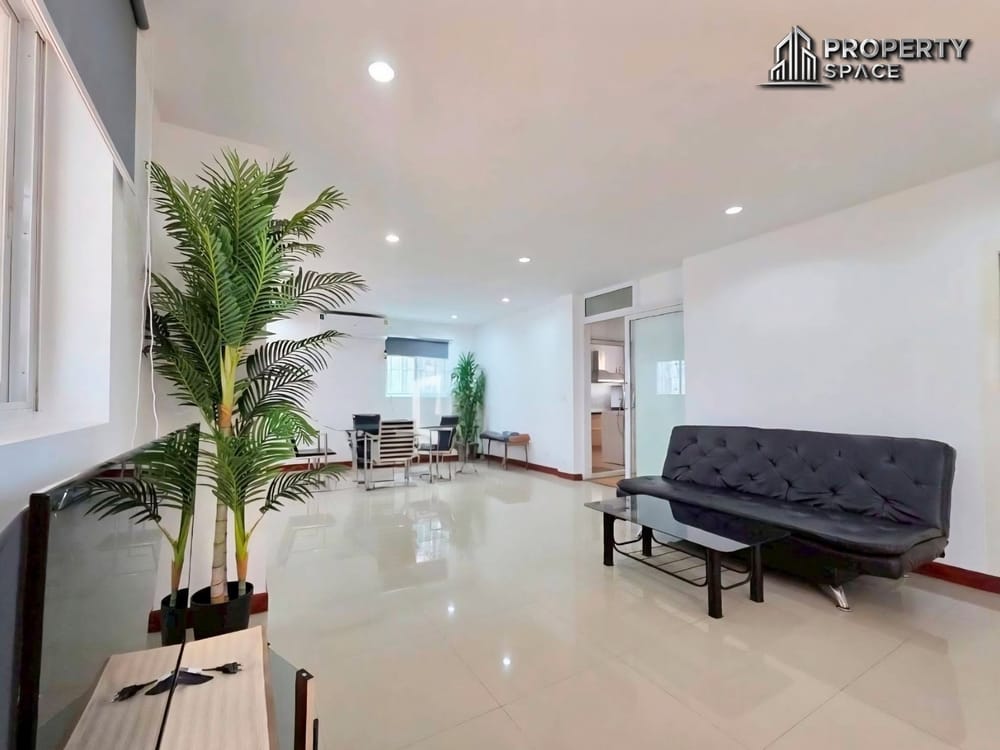 Pet Friendly 3 Bedroom House In Central Pattaya For Rent Image 6