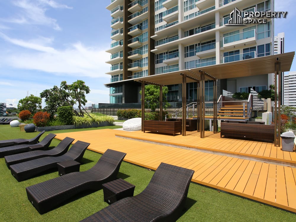 Sea View 1 Bedroom In Cetus Beachfront Condo Jomtien For Sale Image 25