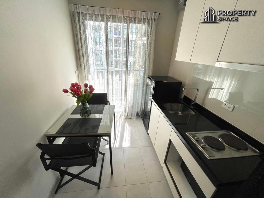 1 Bedroom (FQ) Condo In The Base Condo Central Pattaya For Sale  Image 12