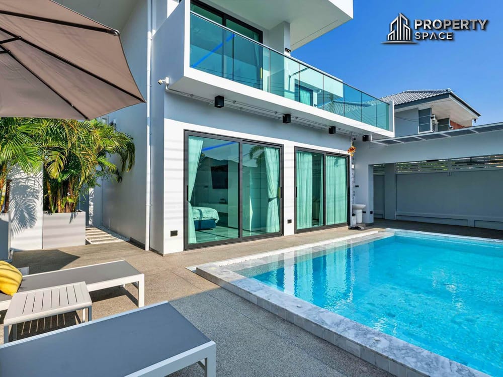 Luxury 5 Bedroom Pool Villa Near Jomtien Beach For Sale Image 1