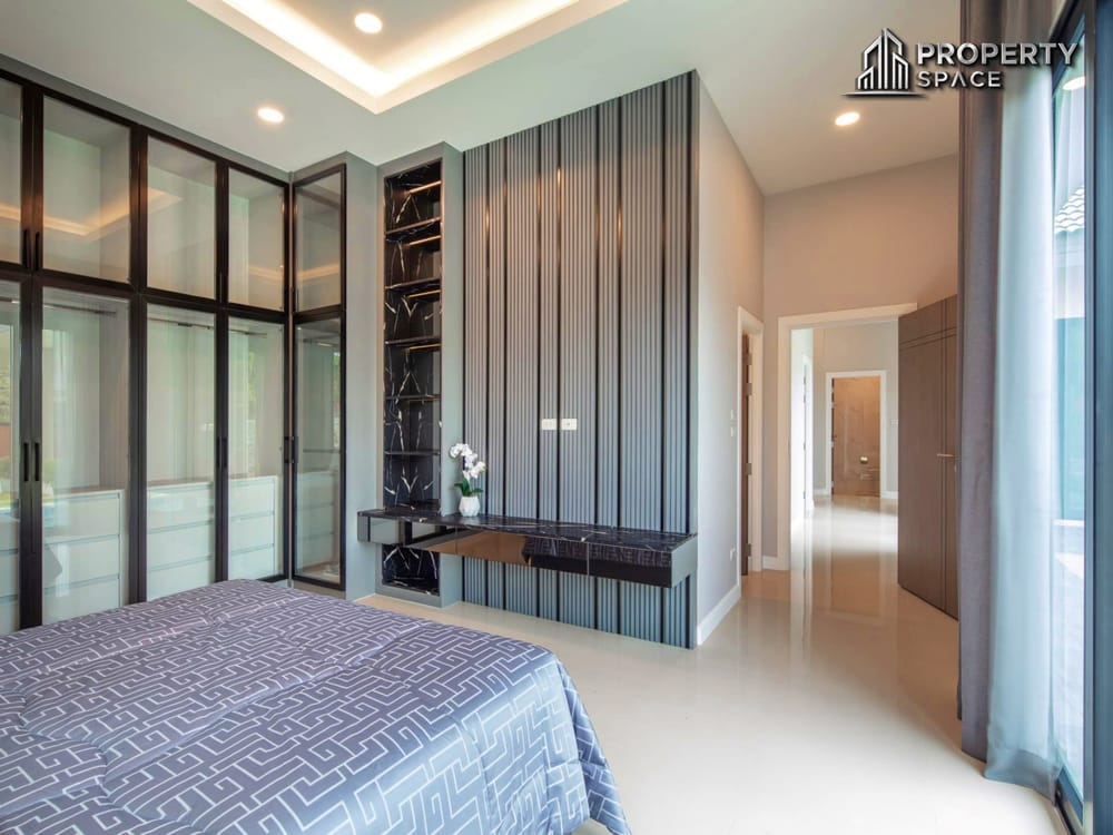 Presale Fully Furnished 3 Bedroom Pool Villa In Huai Yai Pattaya For Sale Image 20