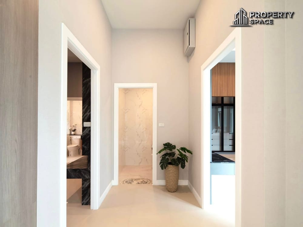 Presale Fully Furnished 3 Bedroom Pool Villa In Huai Yai Pattaya For Sale Image 18