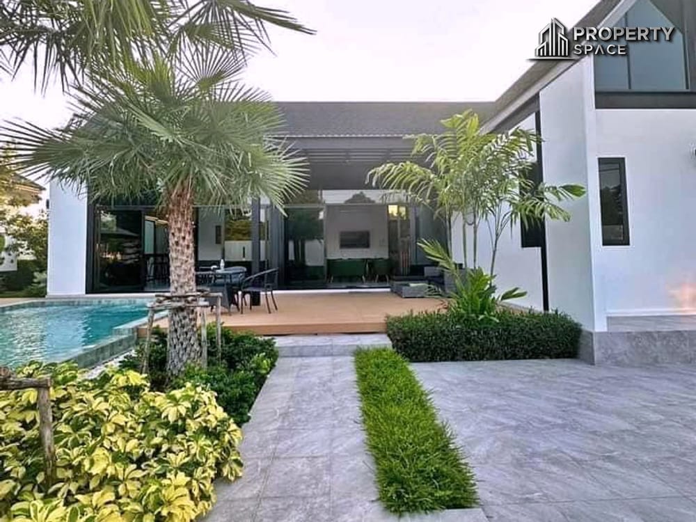 Luxury 6 Bedroom Pool Villa In Huai Yai Pattaya For Rent Image 1