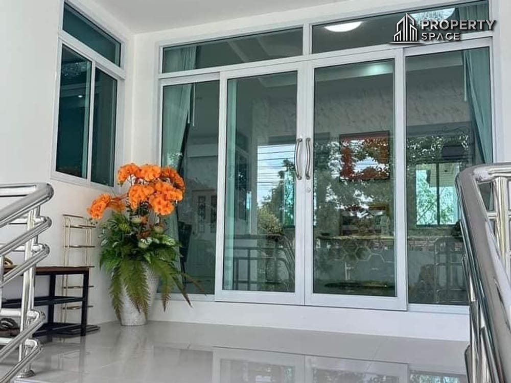 Luxury 6 Bedroom Pool Villa In Huai Yai Pattaya For Rent Image 23