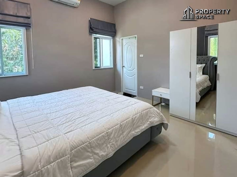 Luxury 6 Bedroom Pool Villa In Huai Yai Pattaya For Rent Image 16