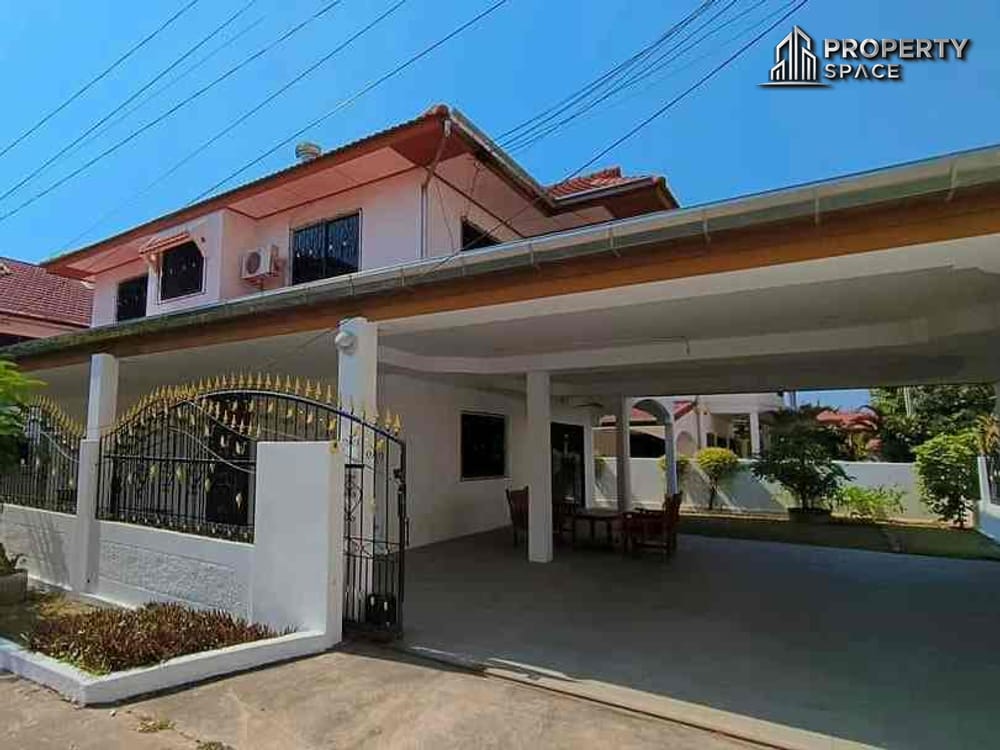 4 Bedroom House In Royal Park Village Jomtien For Rent Image 3