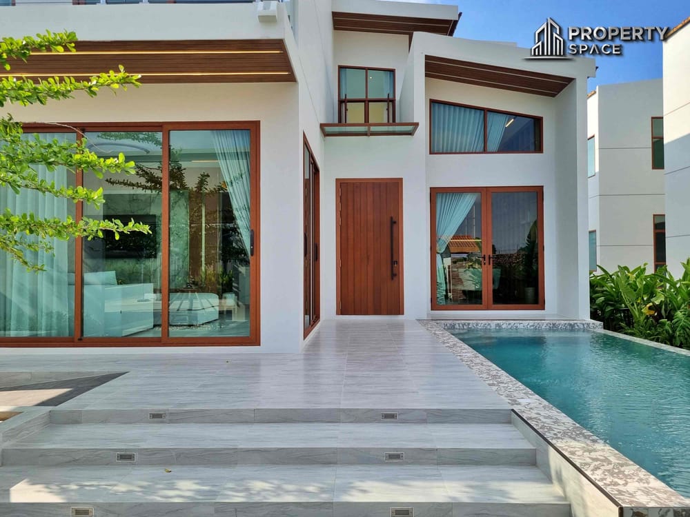 5 Bedroom Modern Luxury Tropical Pool Villa Near Siam Country Club Golf Course For Sale Image 3