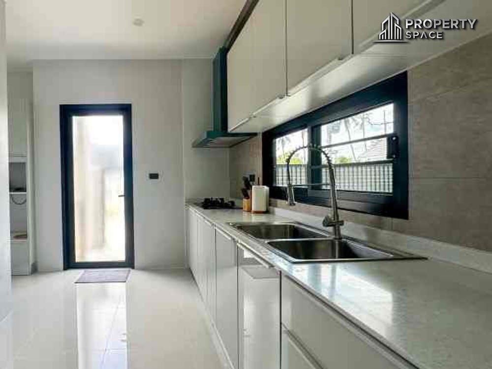 Modern 3 Bedroom Pool Villa In Hivery 2 Pattaya For Sale And Rent Image 11