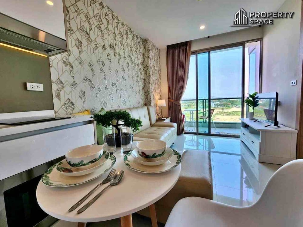 Luxury 1 Bedroom In Riviera Jomtien Condo For Sale And Rent  Image 4