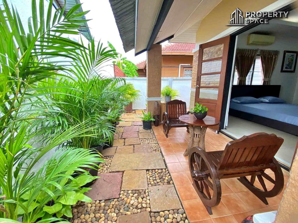 2 Bedroom House In Soi Siam Country Club Pattaya For Sale And Rent Image 9