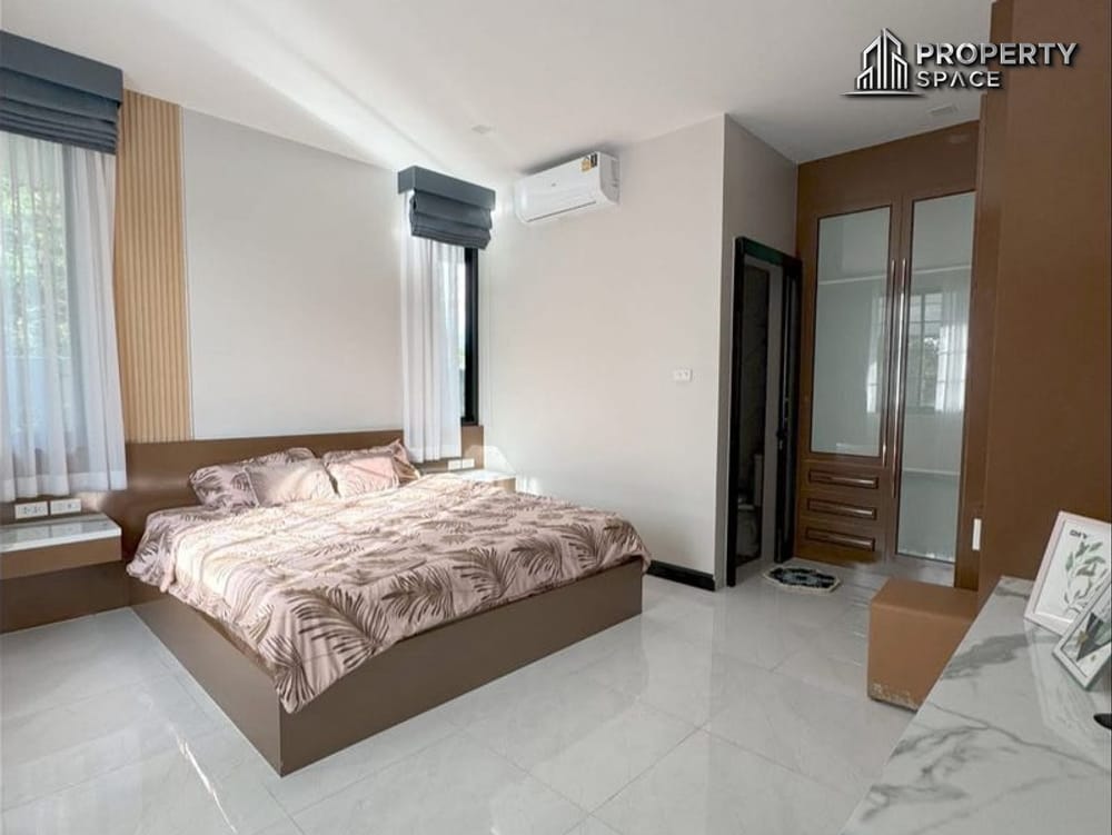 Contemporary 4-Bedroom Modern Pool Villa Near Mabprachan Lake, Pattaya – For Sale Image 15