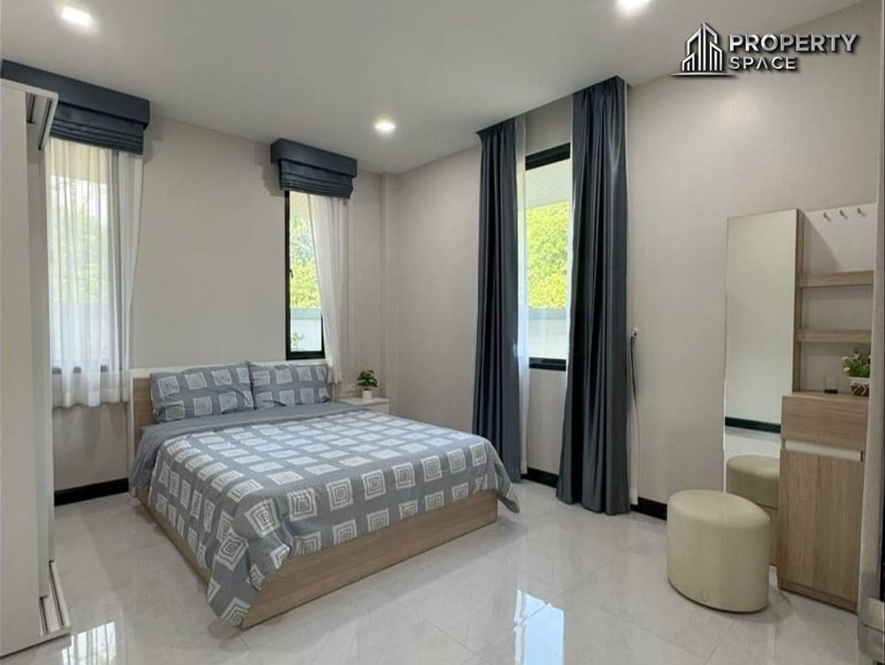 Contemporary 4-Bedroom Modern Pool Villa Near Mabprachan Lake, Pattaya – For Sale Image 14