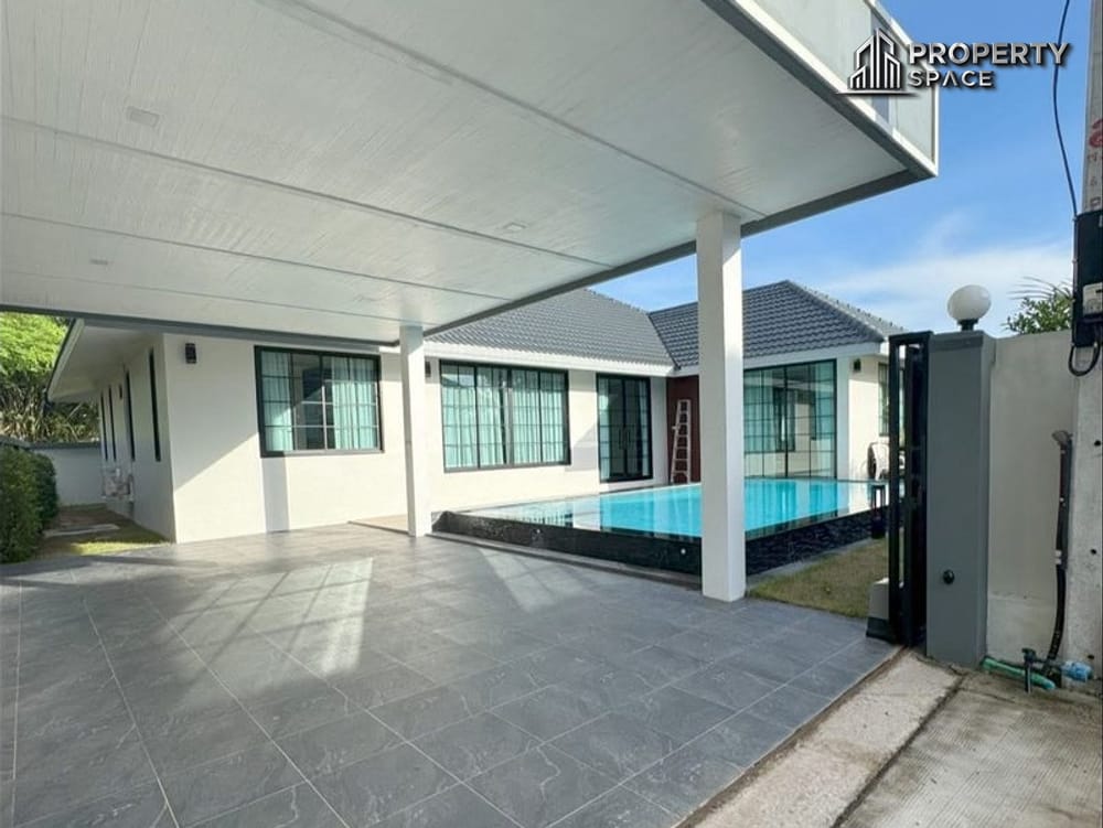 Contemporary 4-Bedroom Modern Pool Villa Near Mabprachan Lake, Pattaya – For Sale Image 1
