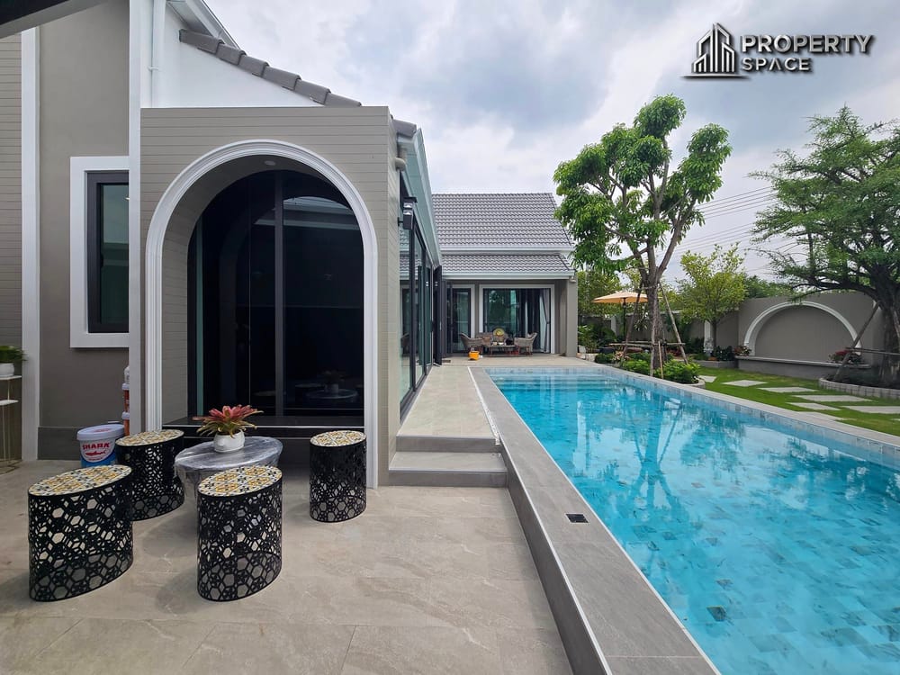 3 Bedroom Pool Villa Modern Style In Mabprachan Pattaya For Sale Image 4