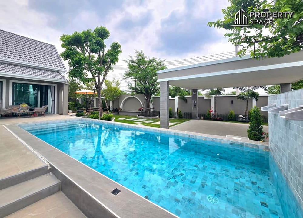 3 Bedroom Pool Villa Modern Style In Mabprachan Pattaya For Sale Image 1